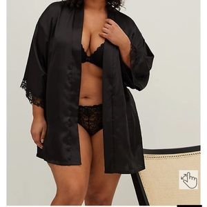 NWT satin & lace Torrid robe